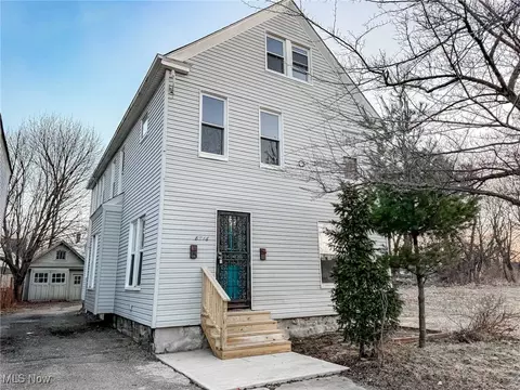 8716 Beckman Ave, Cleveland, OH 44104