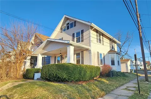 1201 Auburn Pl NW, Canton, OH 44703