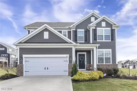 320 Denali Ct, Macedonia, OH 44056