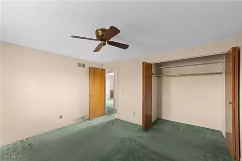 Bedroom - 482 Windsor Dr, Elyria, OH 44035 photo 8 of 8