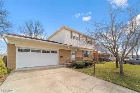 Other - 482 Windsor Dr, Elyria, OH 44035 photo 2 of 11