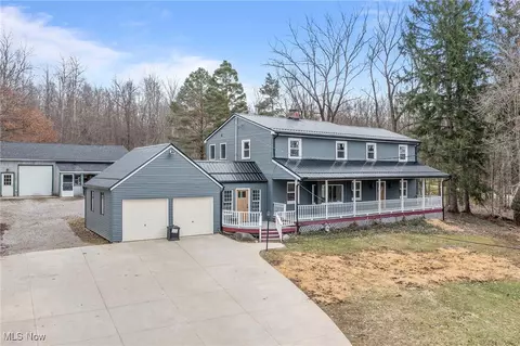 323 River Rd, Hinckley, OH 44233