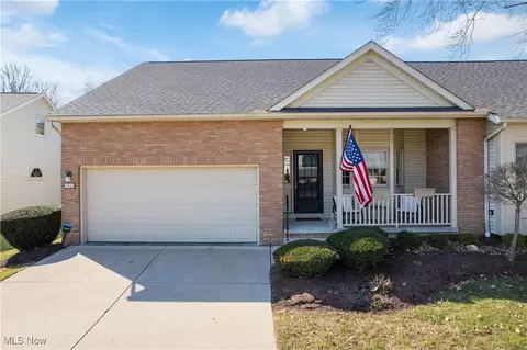 2642 Cardington Grn, Uniontown, OH 44685