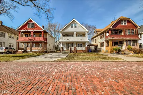 1216 E 176th St, Cleveland, OH 44119