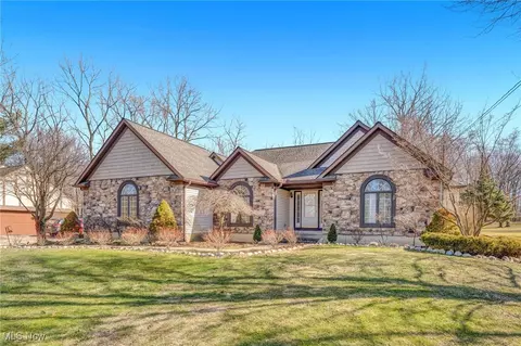 12144 Girdled Rd, Concord, OH 44077