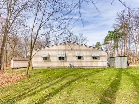 130 Fixler Rd, Wadsworth, OH 44281 photo 2