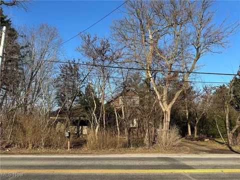 8030 Pyle South Amherst Rd, Amherst, OH 44001