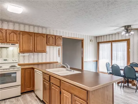 355 N River Rd, Munroe Falls, OH 44262 photo 10