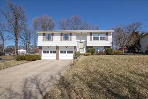 2409 Haverhill Rd, Twinsburg, OH 44087