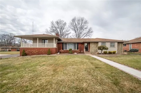 2614 Ardenwood, Austintown, OH 44515