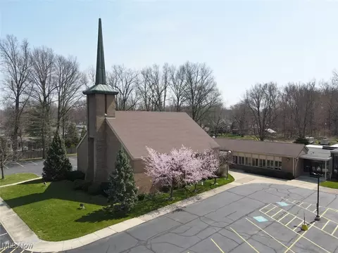33119 Electric Blvd, Avon Lake, OH 44012