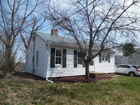 630 Cisler Dr, Marietta, OH 45750