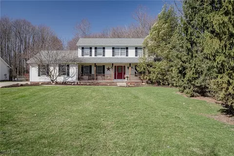 9524 Shepard Rd, Macedonia, OH 44056