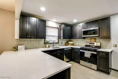 4960 Dunkeith Woods Dr NW, Canton, OH 44708 photo 6