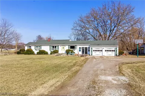 Exterior - 19243 Diagonal Rd, Lagrange, OH 44050 photo 1 of 9