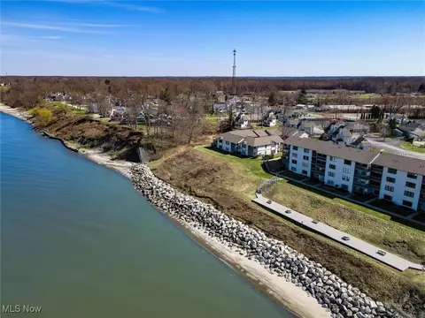 View/Area - 5237 Lake Rd W #1019, Ashtabula, OH 44004 photo 3 of 5