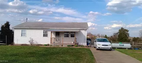 729 Donohue Rd, Evans, WV 25241