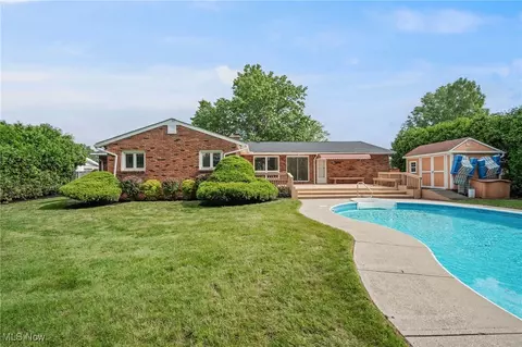 3612 Vezber Dr, Seven Hills, OH 44131 photo 30