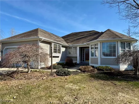 1647 Crabtree Cir S, Ashtabula, OH 44004