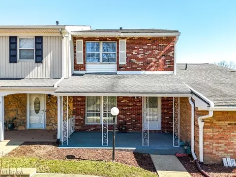 3632 Kenwood Dr, Uniontown, OH 44685