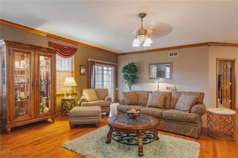 100 37th St # B, Vienna, WV 26105 photo 7