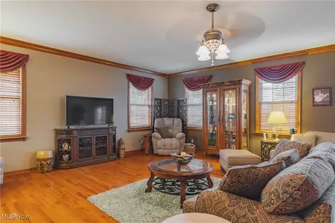 100 37th St # B, Vienna, WV 26105 photo 8