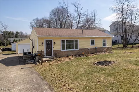 529 Bird St, Wadsworth, OH 44281