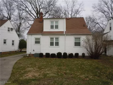 Exterior - 336 E 271st St, Euclid, OH 44132 photo 3 of 6