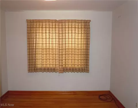 Bedroom - 336 E 271st St, Euclid, OH 44132 photo 3 of 5