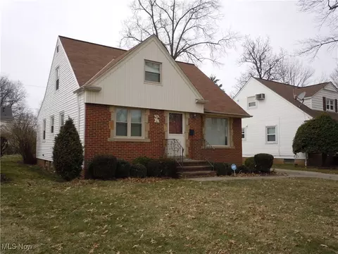 Exterior - 336 E 271st St, Euclid, OH 44132 photo 6 of 6