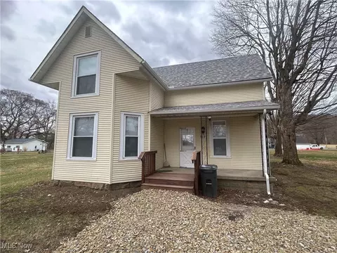 313 3rd St, Warsaw, OH 43844