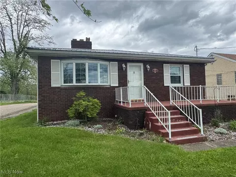 241 Summit Ave, Mingo Junction, OH 43938