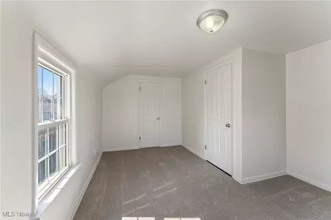 Bedroom - 496 W Harvey St, Struthers, OH 44471 photo 4 of 6