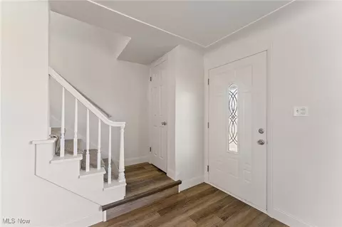 Entry Way - 496 W Harvey St, Struthers, OH 44471 photo 1 of 1