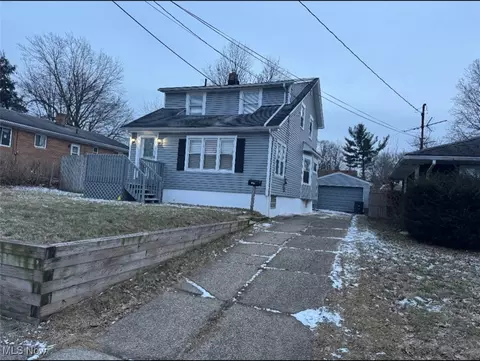 1460 Multnoma Ave, Akron, OH 44305