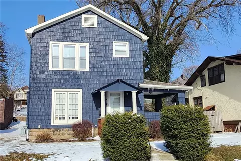 1223 Ridge Ave, Steubenville, OH 43952