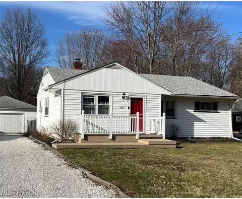 7187 Anthony Ct, Madison, OH 44057