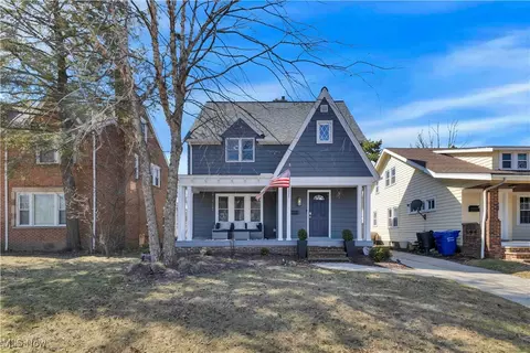 2218 Jackson Blvd, University Heights, OH 44118