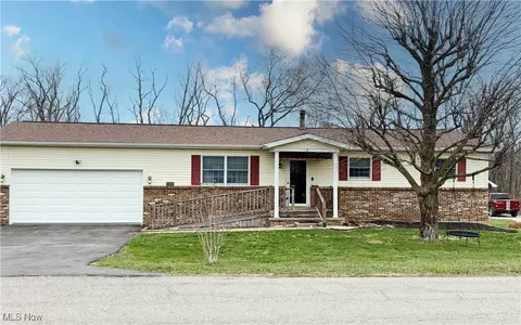380 Sunshine Park Rd, Steubenville, OH 43952