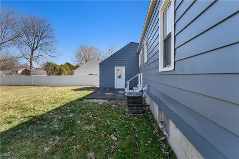 Exterior - 266 Forest Park Dr, Boardman, OH 44512 photo 10 of 11
