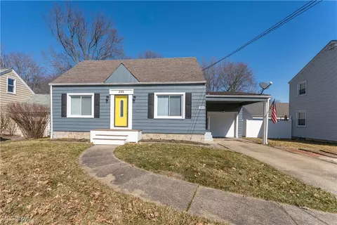 266 Forest Park Dr, Boardman, OH 44512