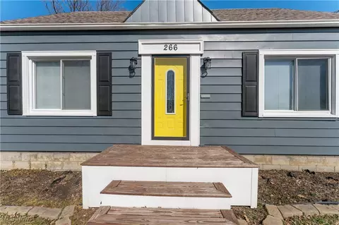 Exterior - 266 Forest Park Dr, Boardman, OH 44512 photo 6 of 11