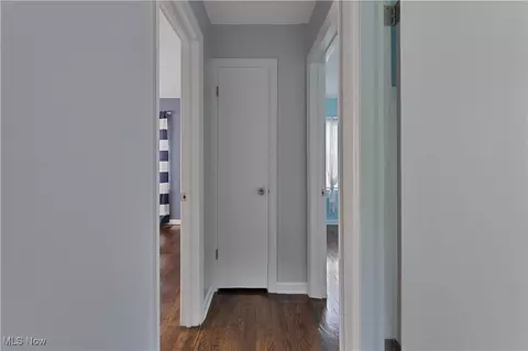 Entry Way - 266 Forest Park Dr, Boardman, OH 44512 photo 3 of 4