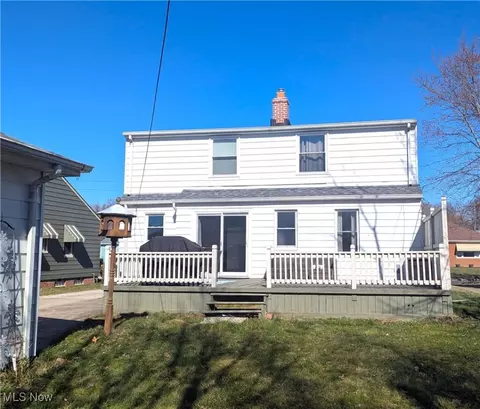 Exterior - 2166 E 290th St, Wickliffe, OH 44092 photo 2 of 5