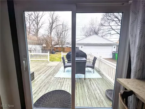 Exterior - 2166 E 290th St, Wickliffe, OH 44092 photo 3 of 5
