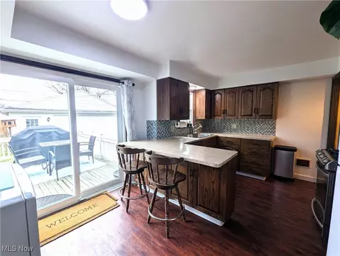 Kitchen - 2166 E 290th St, Wickliffe, OH 44092 photo 2 of 5