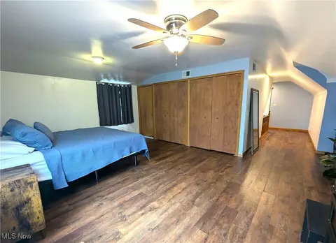 Bedroom - 2166 E 290th St, Wickliffe, OH 44092 photo 2 of 3