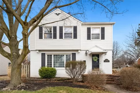 3394 Wooster Rd, Rocky River, OH 44116