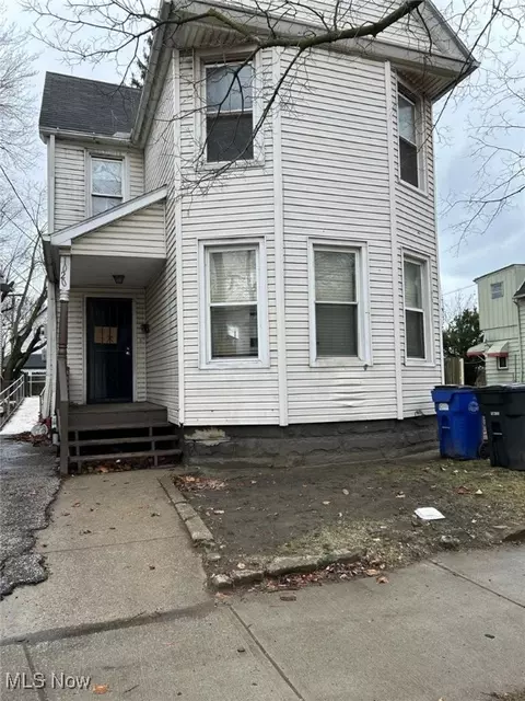 1020 E 71st St, Cleveland, OH 44103