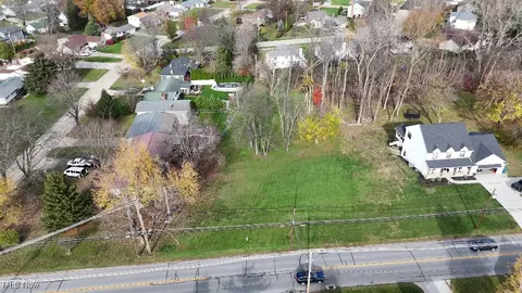 1025 Cleveland Ave, Amherst, OH 44001